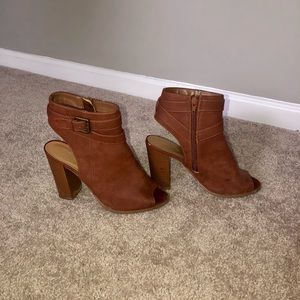 Open-Toe Booties! Lovely for Fall!